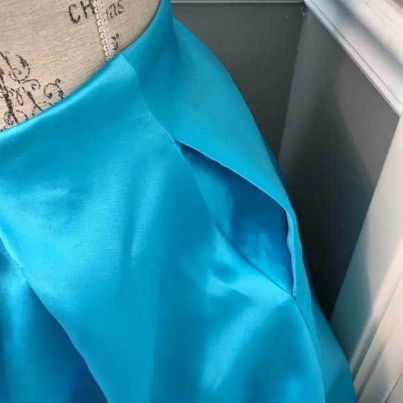 NEW JOVANI SZ 8 CUT OUT FORMAL BALL GOWN WITH POCKETS - Picture 4 of 8